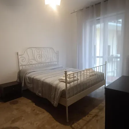 Battisti Apartment Pavia Exterior photo